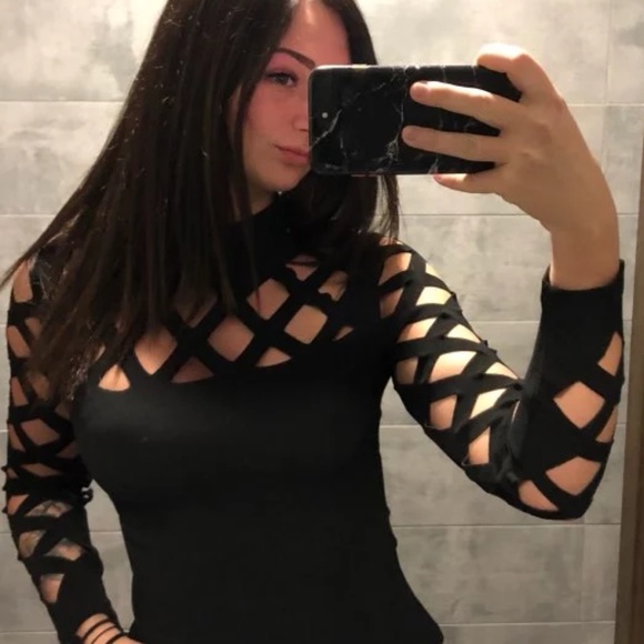 New with tags super cute black shirt - Picture 6 of 7